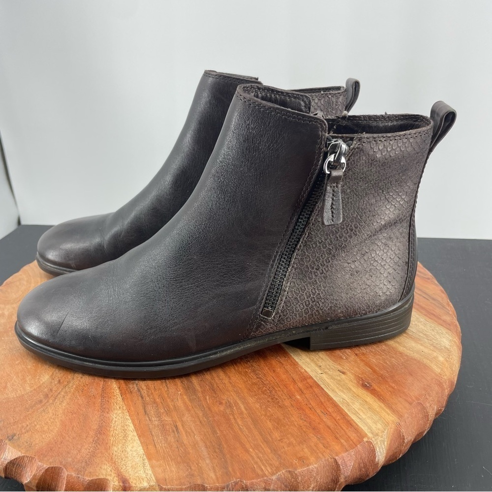 ECCO Touch 15 Scale Chelsea Boot - Size 38‎ (7-7.5) brown leather snake embossed